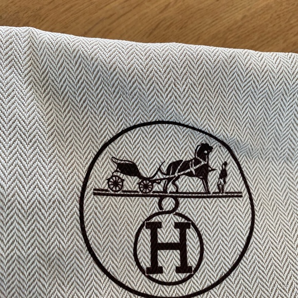 Camel colored Leather Women’s crossbody Bag - Picture 2 of 15